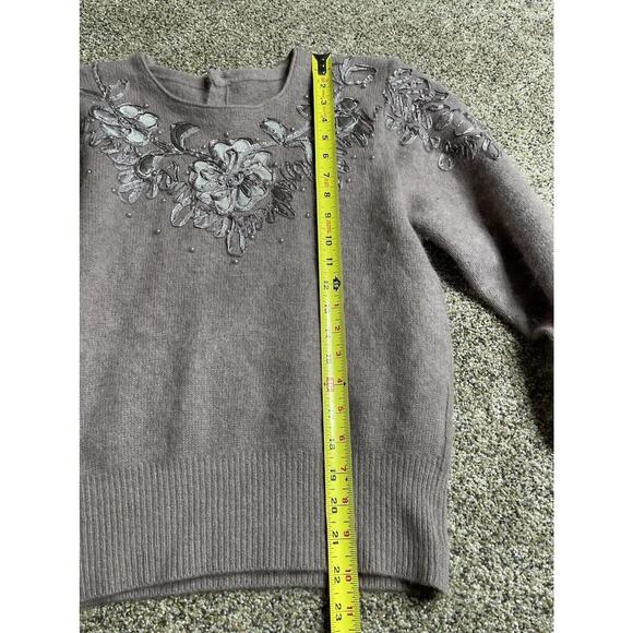 Vintage Purple Angora Lambswool Blend Sweater Floral Beaded Size Medium - Picture 4 of 5